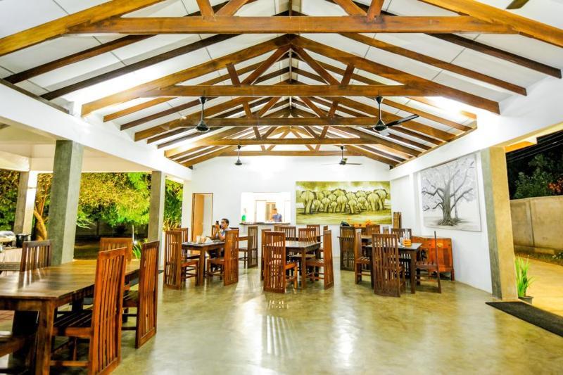 Arana By Forest Trails Kirinda  Ngoại thất bức ảnh